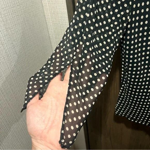 Adrianna Papell 100% Silk Polka Dot Blouse – Size 8 - Picture 2 of 4